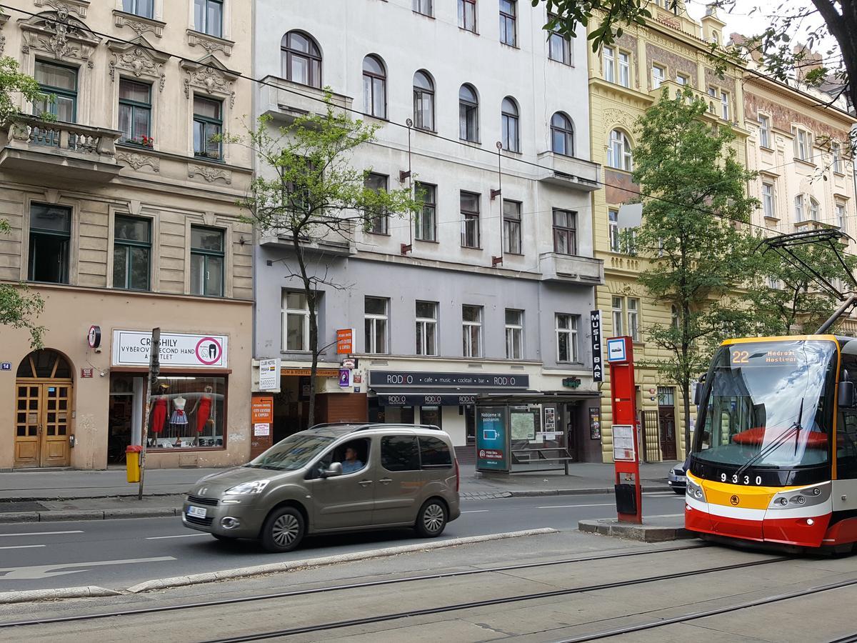 Pension City Center Praag Buitenkant foto